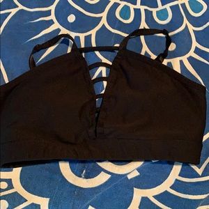 Black sports bra, low impact
